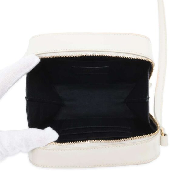 9734005 06 Saint Laurent Paris Shoulder Bag Vicky Patent Leather