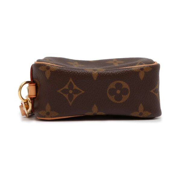 9739635 03 Louis Vuitton Truth Wapiti Monogram Pouch