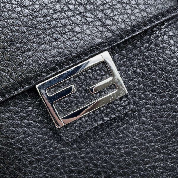 9750807 07 Fendi Leather Pochette Shoulder Bag Black