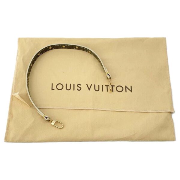 9751101 14 Louis Vuitton Precieux Suhali Handbag Black