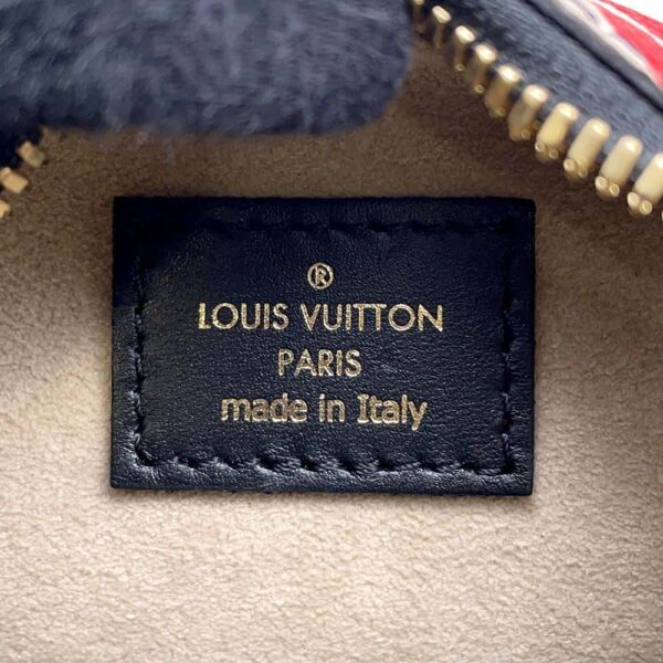 9751125 07 Louis Vuitton Monogram Giant LV Crafty Boite Chapeau Souple Canvas Shoulder Bag