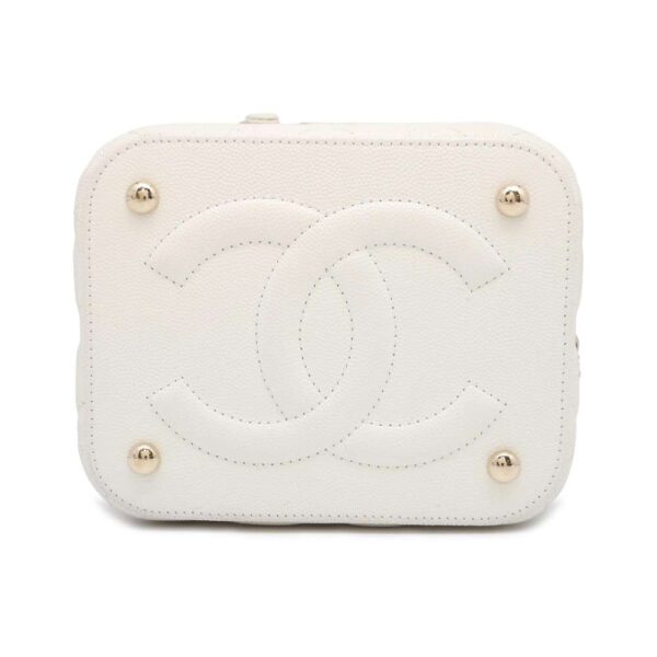 9751231 03 Chanel Cocomark Matelasse Vanity Caviar Bag White