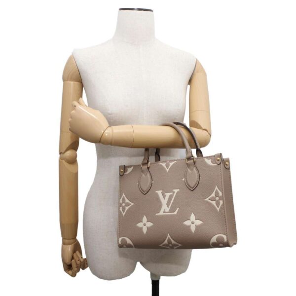 9751293 04 Louis Vuitton On the Go PM Monogram Empreinte Handbag 2way