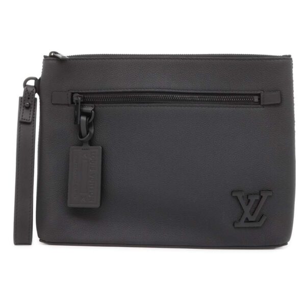 9751316 01 Louis Vuitton Grain Leather Pochette Clutch Black