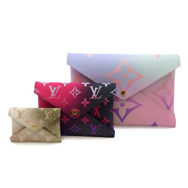 9772533 01 Louis Vuitton Pochette Kirigami Monogram Spring in the City Pouch