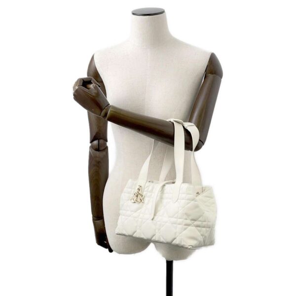 9782136 04 Christian Dior Toujours Macrocannage Small Leather Handbag White