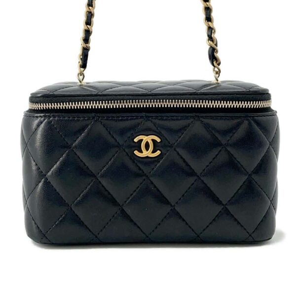 9793781 01 Chanel Matelasse Vanity Lambskin Shoulder Bag Black