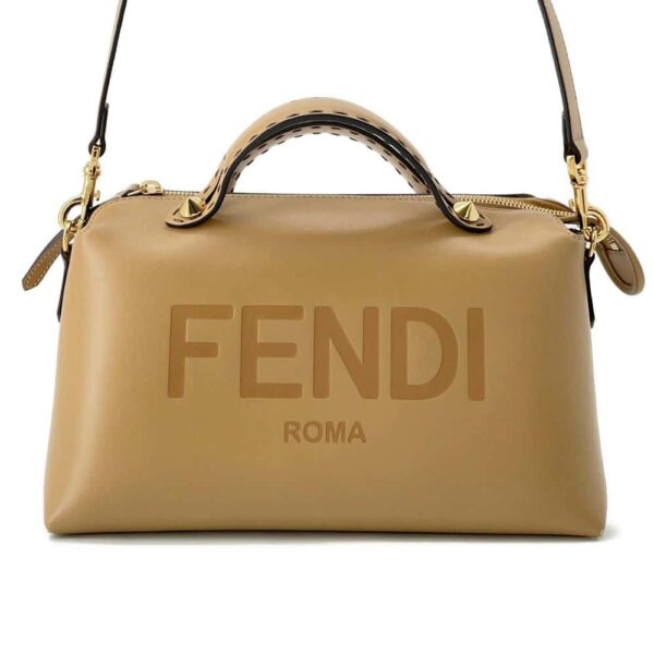 9801004 01 Fendi Visible Medium Leather Handbag