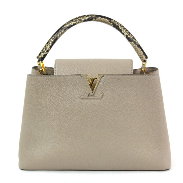 98113a Louis Vuitton Capucines MM Handbag Taurillon Leather Beige