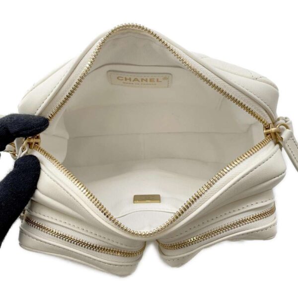 9811607 05 Chanel Matelasse Coco Mark Small Camera Bag White