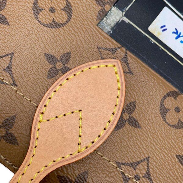 9814516 06 Louis Vuitton Monogram Reverse Video Carry It Tote Bag