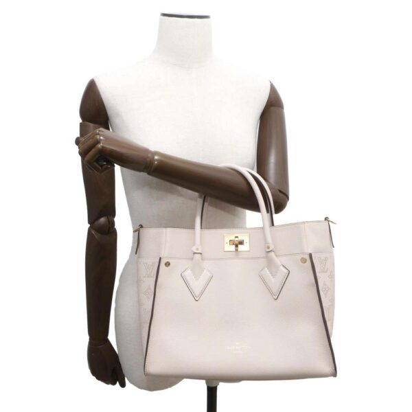 9814523 05 Louis Vuitton Mahina Calf Leather On My Side MM 2way Shoulder Bag