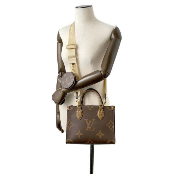 9817579 05 Louis Vuitton Reverse On The Go PM 2way Shoulder Bag