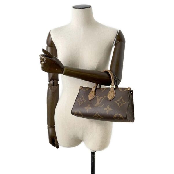 9817586 04 Louis Vuitton Reverse Giant On The Go 2way Shoulder Bag