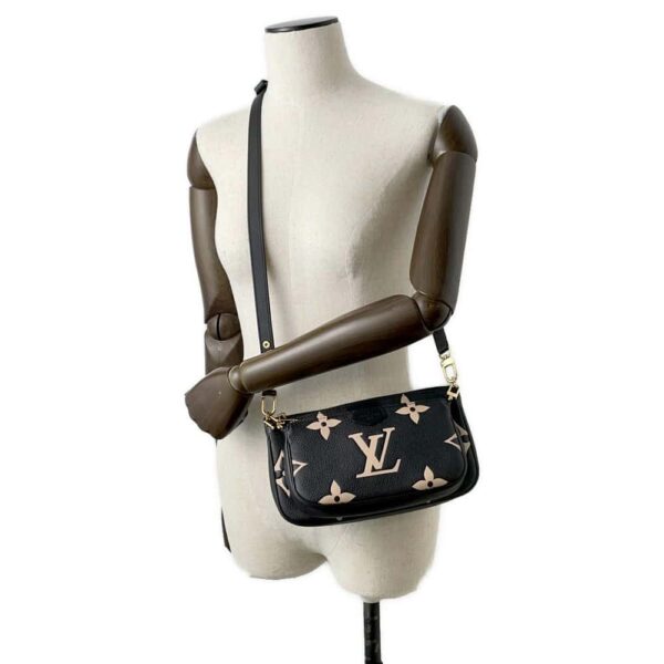 9817623 04 Louis Vuitton Multi Pochette Accessoire Empreinte Bag Black