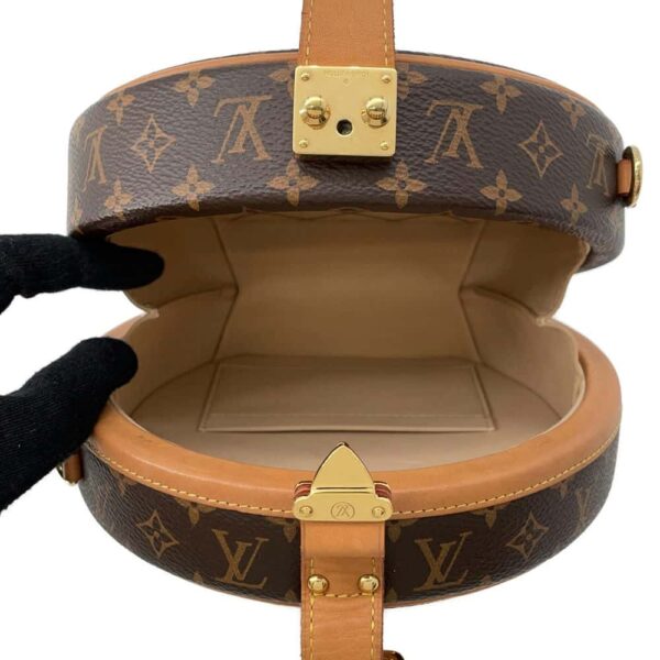 9817692 06 Louis Vuitton Petite Boite Chapeau Monogram Handbag