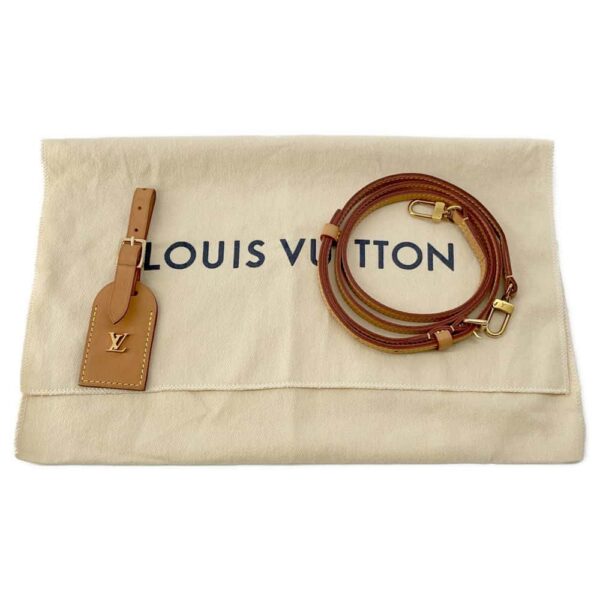 9817692 17 Louis Vuitton Petite Boite Chapeau Monogram Handbag