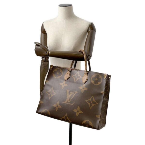 9820418 04 Louis Vuitton On the Go GM Monogram Reverse Giant Tote Bag 2way