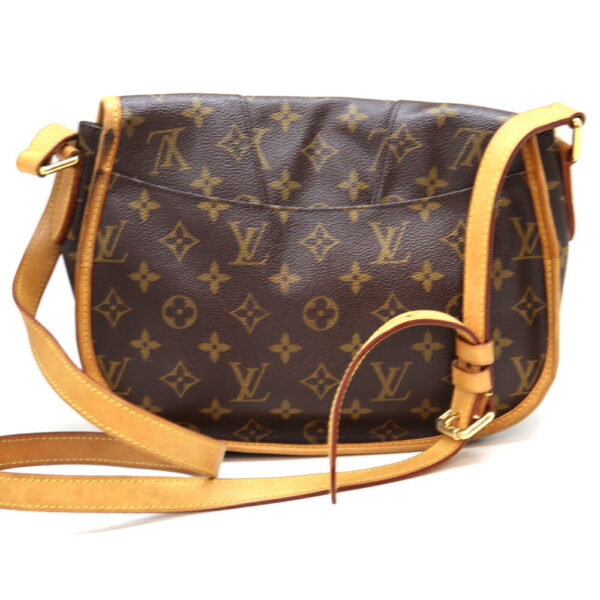 9839 2 Louis Vuitton Menilmontant PM Monogram Canvas Shoulder Bag Brown