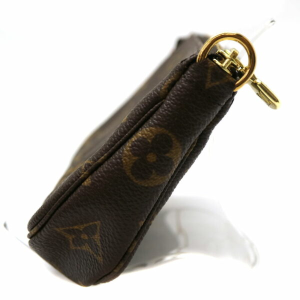 a2008160 3 Louis Vuitton Mini Pochette Accessoire Monogram Canvas