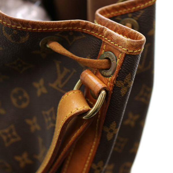 a21 1116 9 Louis Vuitton Noe Shoulder Bag Monogram Canvas Brown