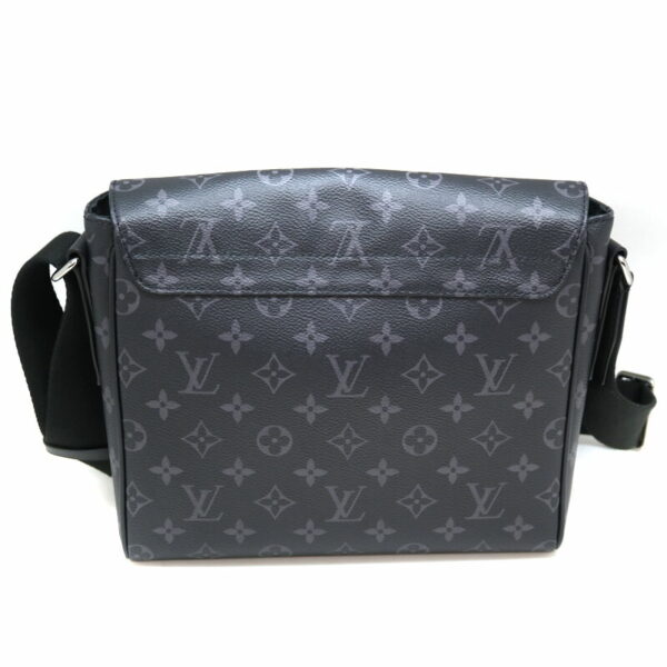 a21 2264 3 Louis Vuitton District PM NM Shoulder Bag Monogram Eclipse Gray