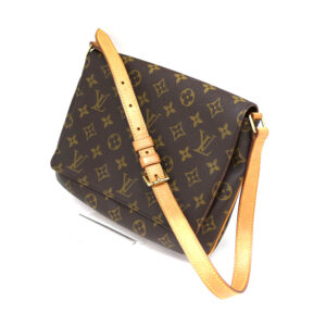 a21 3382 1 Louis Vuitton Monogram Canvas Popincourt MM