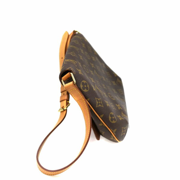 a21 3382 5 Louis Vuitton Musette Tango Shoulder Bag Monogram Brown