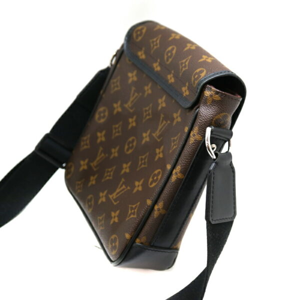 a21 3927 4 Louis Vuitton Bus PM Shoulder Bag Monogram Brown