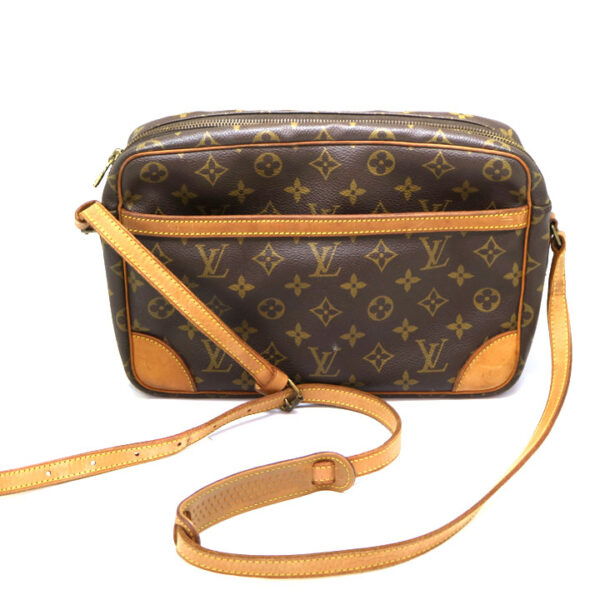 a21 4030 2 Louis Vuitton Trocadero 30 Shoulder Bag Monogram Brown