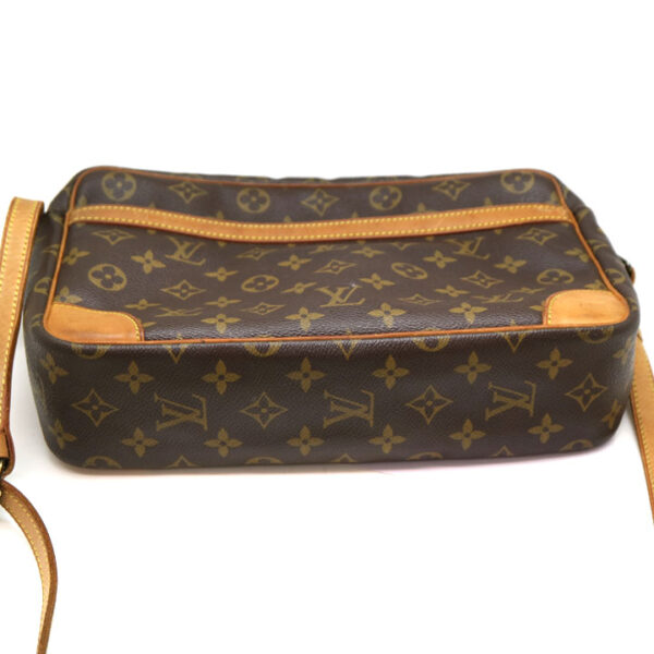 a21 4030 6 Louis Vuitton Trocadero 30 Shoulder Bag Monogram Brown