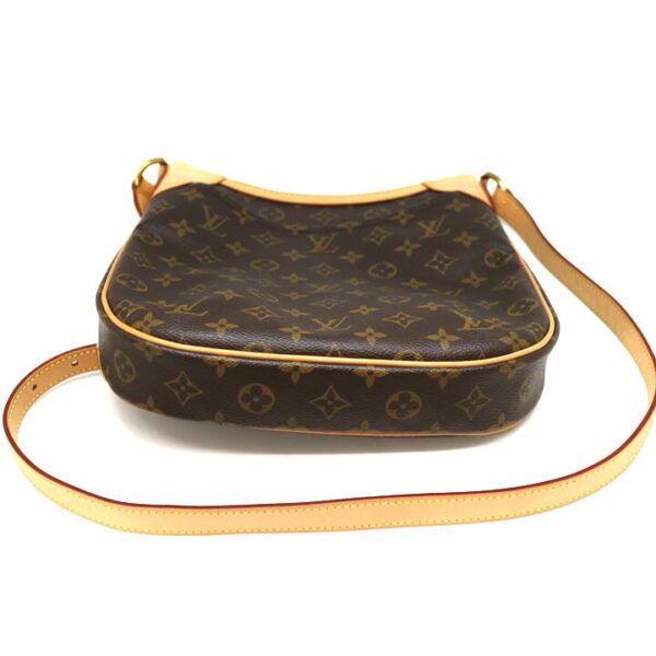 a21 4084 6 Louis Vuitton Odeon PM Shoulder Bag Monogram Brown