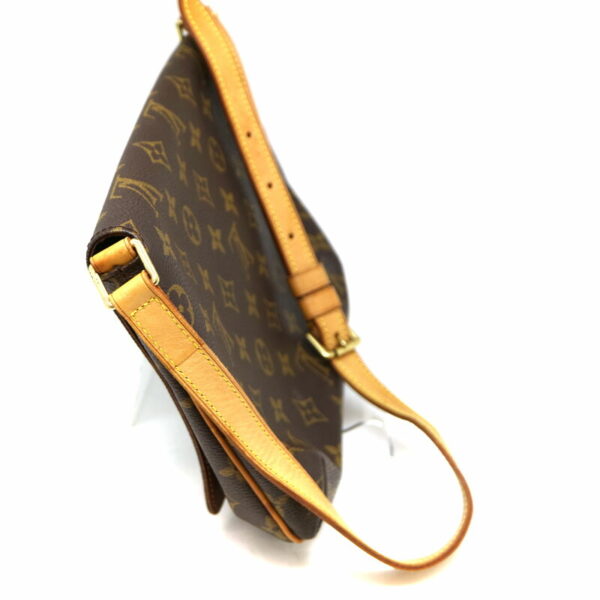 a21 6 4 Louis Vuitton Musette Tango Shoulder Bag Monogram Brown