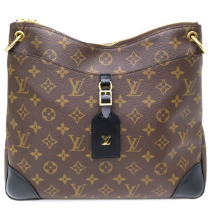 a21 6029 1 Louis Vuitton Monogram Trotter Shoulder Bag