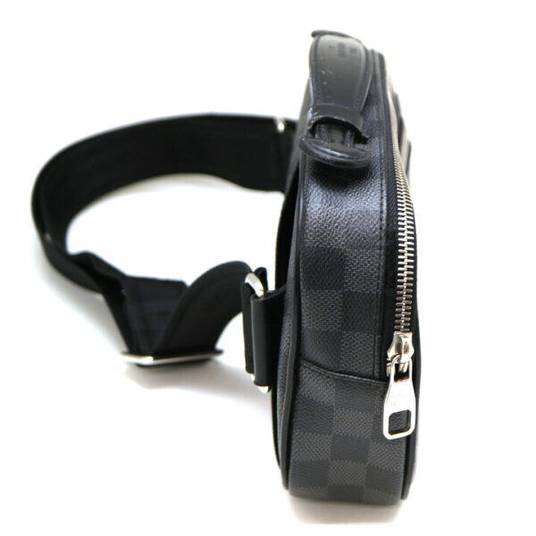 a21 6049 3 Louis Vuitton Umbraer Body Bag Damier Black