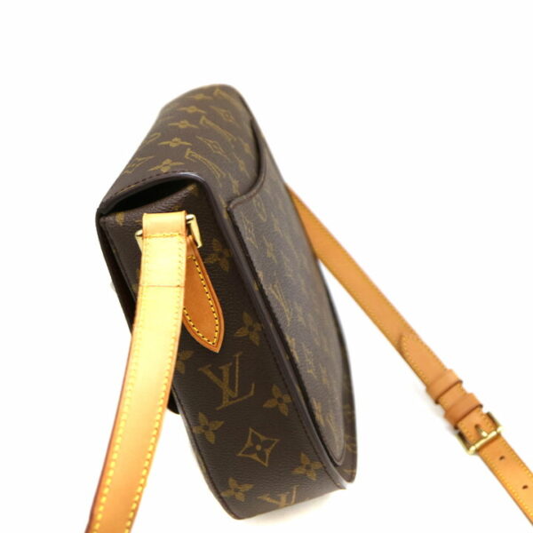 a21 6206 5 Louis Vuitton Saint Cloud Shoulder Bag Monogram Brown