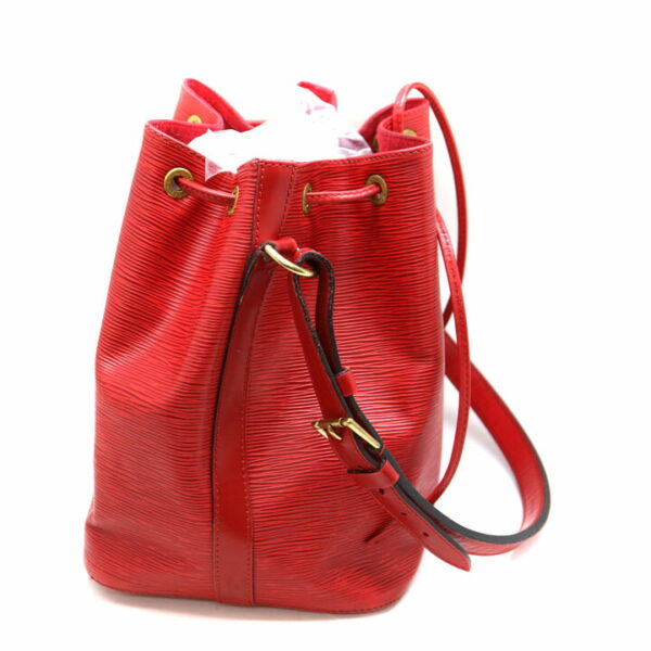 a21 6308 5 Louis Vuitton Petit Noe Shoulder Bag Epi Red