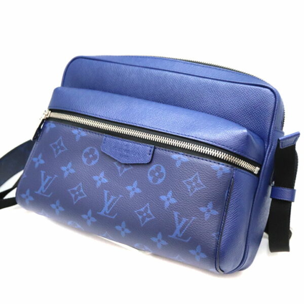 a21 7901 1 Louis Vuitton Outdoor Messenger PM Taiga Shoulder Bag