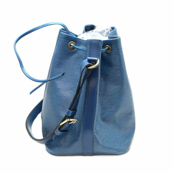 a21 8174 5 Louis Vuitton Petit Noe Shoulder Bag Epi Blue