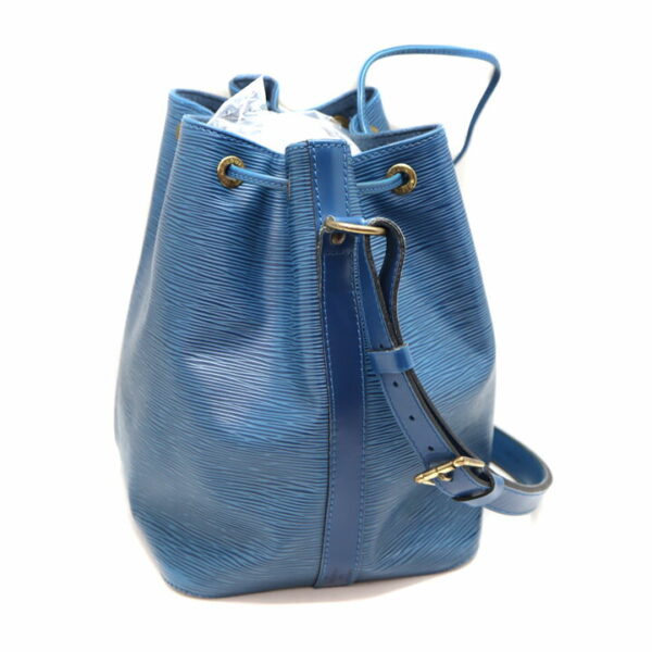 a21 8174 6 Louis Vuitton Petit Noe Shoulder Bag Epi Blue