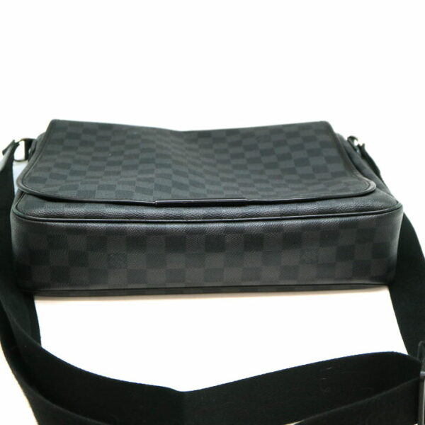 a21 8510 6 Louis Vuitton Daniel MM Shoulder Bag Damier Black