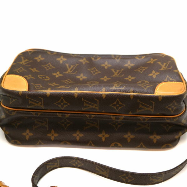 a21 8700 6 Louis Vuitton Nile Shoulder Bag Monogram Brown