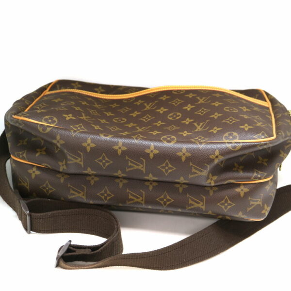 a21 8843 6 Louis Vuitton Reporter 37 Shoulder Bag Monogram