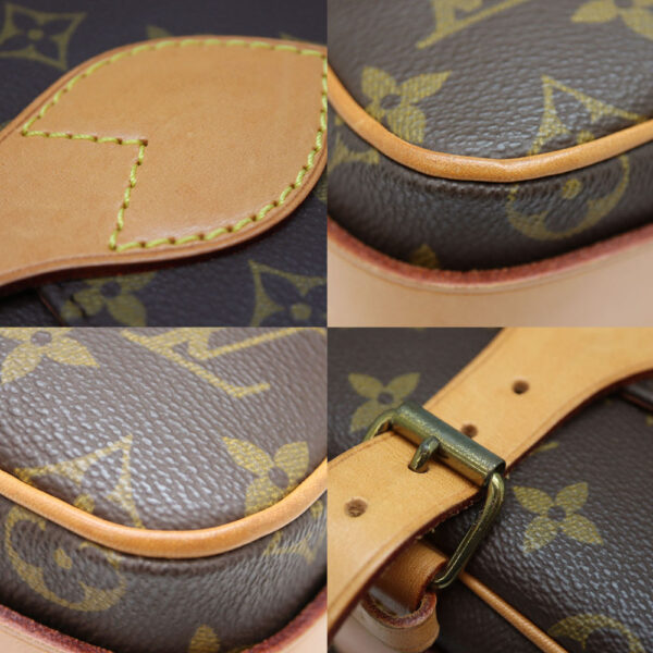 a22 10242 6 Louis Vuitton Cartesier 22 Shoulder Bag Monogram