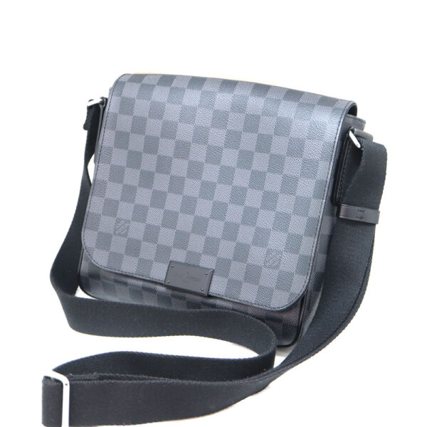 a22 10830 1 Louis Vuitton District PM Shoulder Bag Canvas Gray