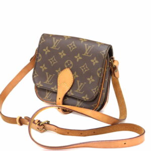 a22 10967 1 Louis Vuitton Hippo MM Bag Damier Azur