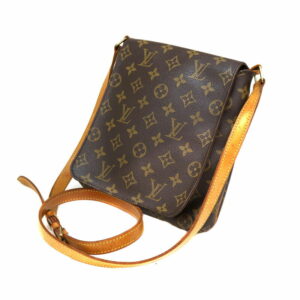 a22 2038 1 Louis Vuitton Suhari Mini Lock It Charm Gold