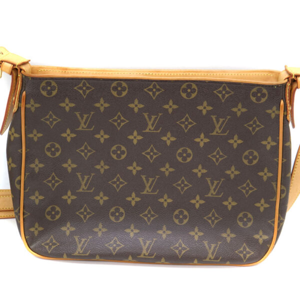 a22 287 3 Louis Vuitton Hudson GM Shoulder Bag Monogram Brown