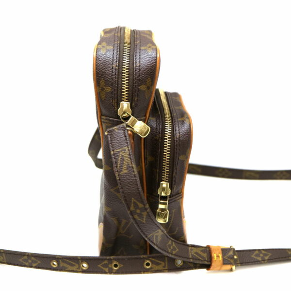 a22 2907 5 Louis Vuitton Amazon Shoulder Bag Monogram Brown