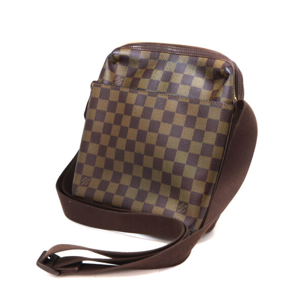 a22 8595 1 Louis Vuitton Trotter Beaubourg Shoulder Bag Damier Canvas Brown